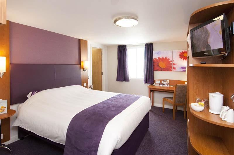 Premier Inn London Enfield Zewnętrze zdjęcie